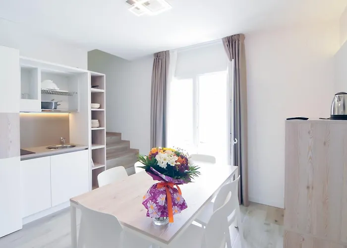 Marina & 4 Stelle S شقة فندقية