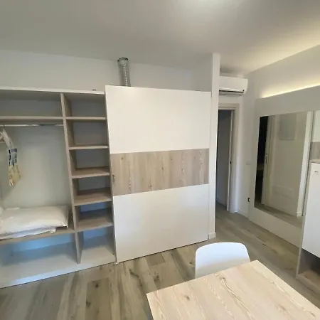Marina & 4 Stelle S Hotel apartamentowy
