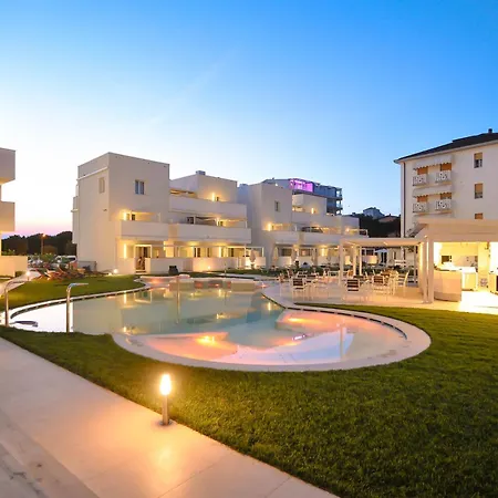 아파트호텔 Marina & 4 Stelle S