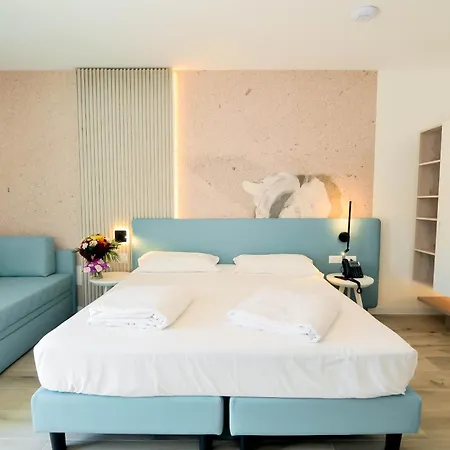 Marina & 4 Stelle S Aparthotel *