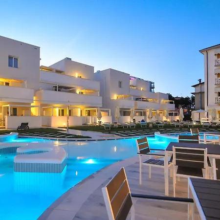 Marina & 4 Stelle S Aparthotel Caorle