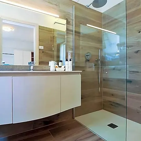 Aparthotel Marina & 4 Stelle S 3*